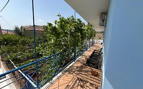 Dina House