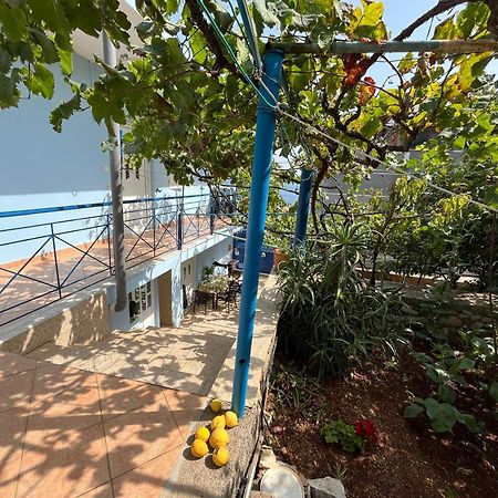 Appartamento Dina House Himare Esterno foto