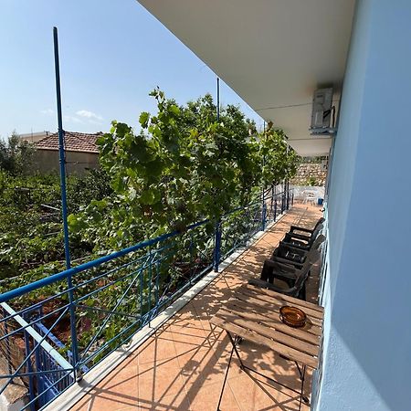 Appartamento Dina House Himare Esterno foto