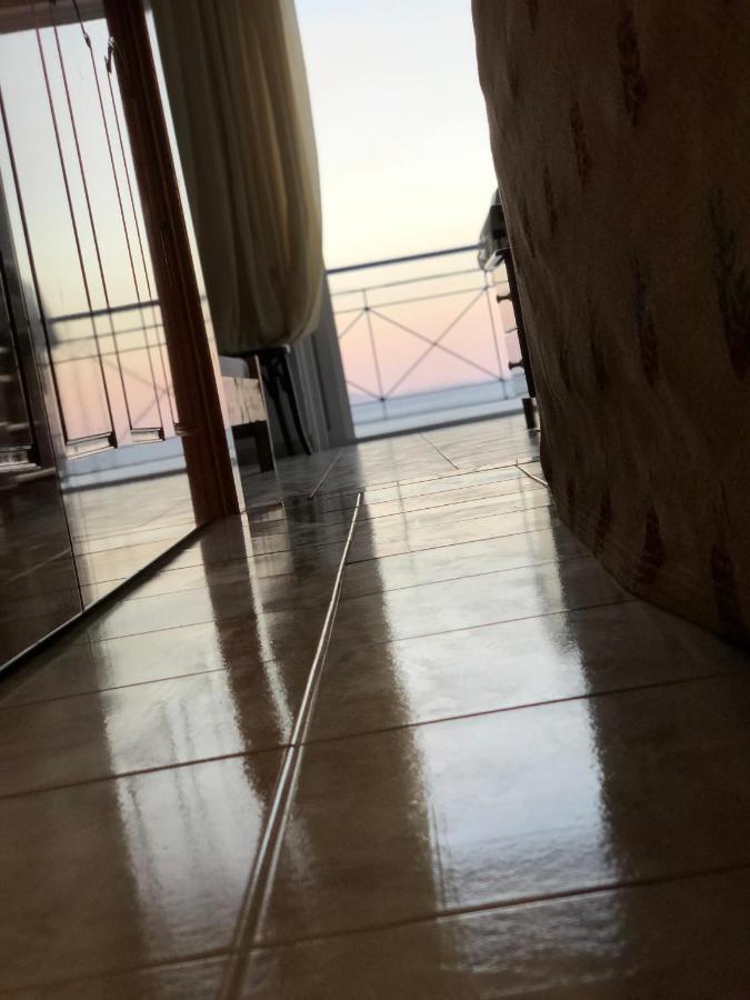 Appartamento Dina House Himare Esterno foto
