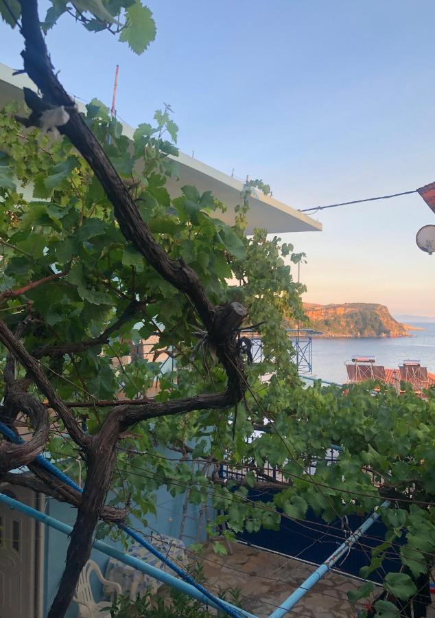 Appartamento Dina House Himare Esterno foto