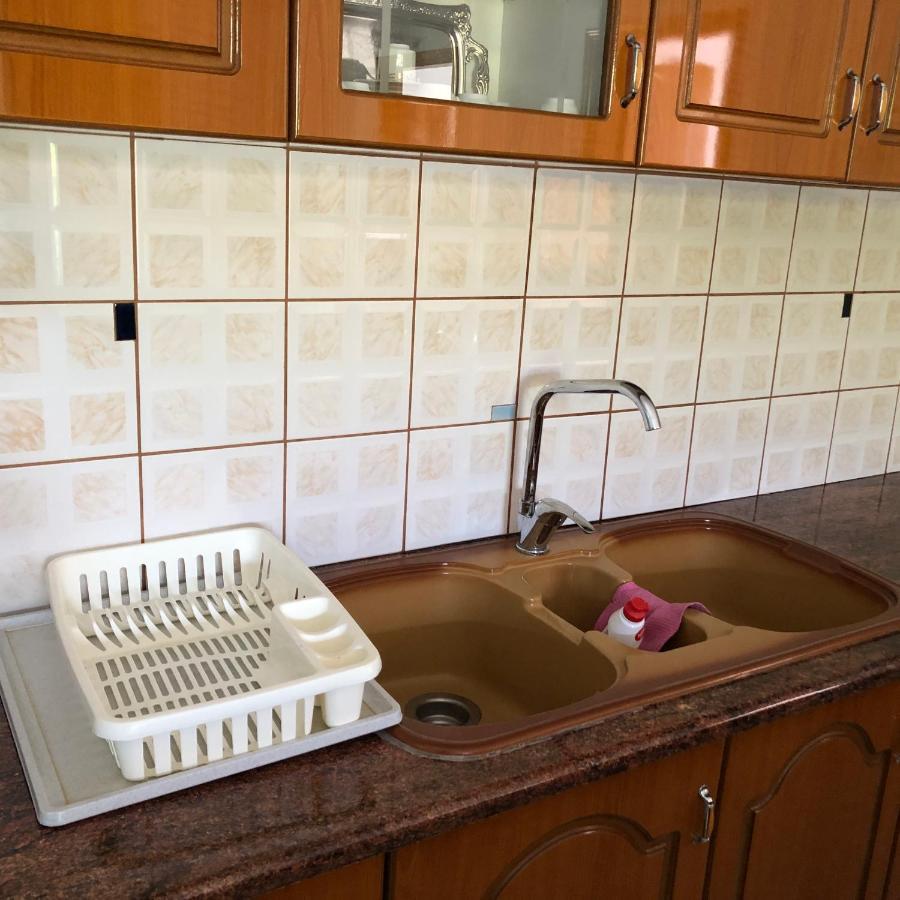 Appartamento Dina House Himare Esterno foto