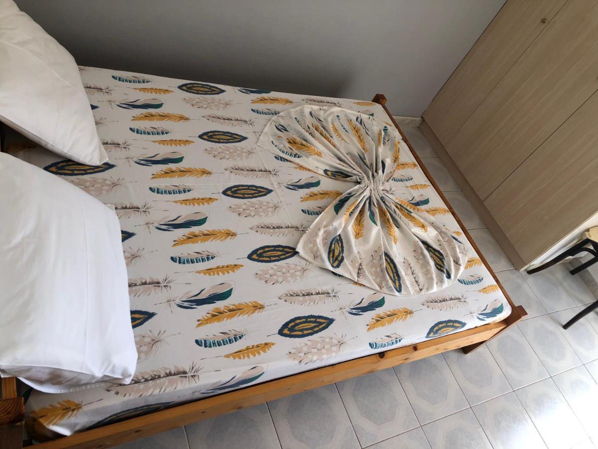 Appartamento Dina House Himare Esterno foto