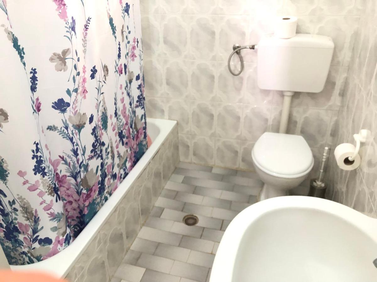 Appartamento Dina House Himare Esterno foto