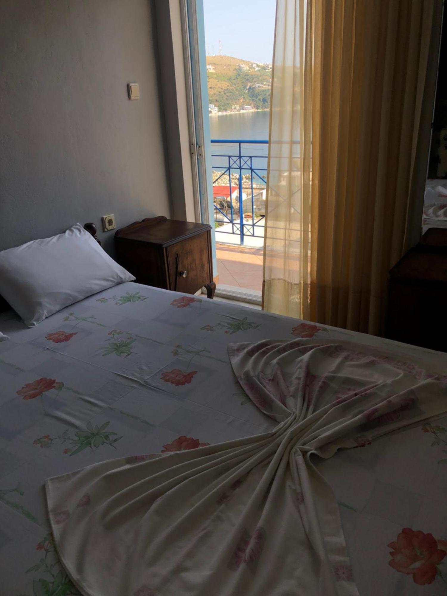 Appartamento Dina House Himare Esterno foto